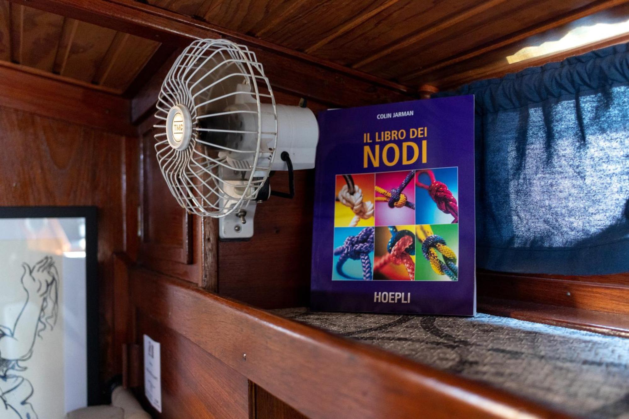 Quo Vadis Yacht Hotel Bari Eksteriør billede